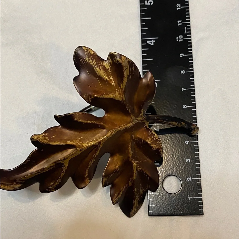 Bronze Leaf Napkin Holders Set. 8 Total.